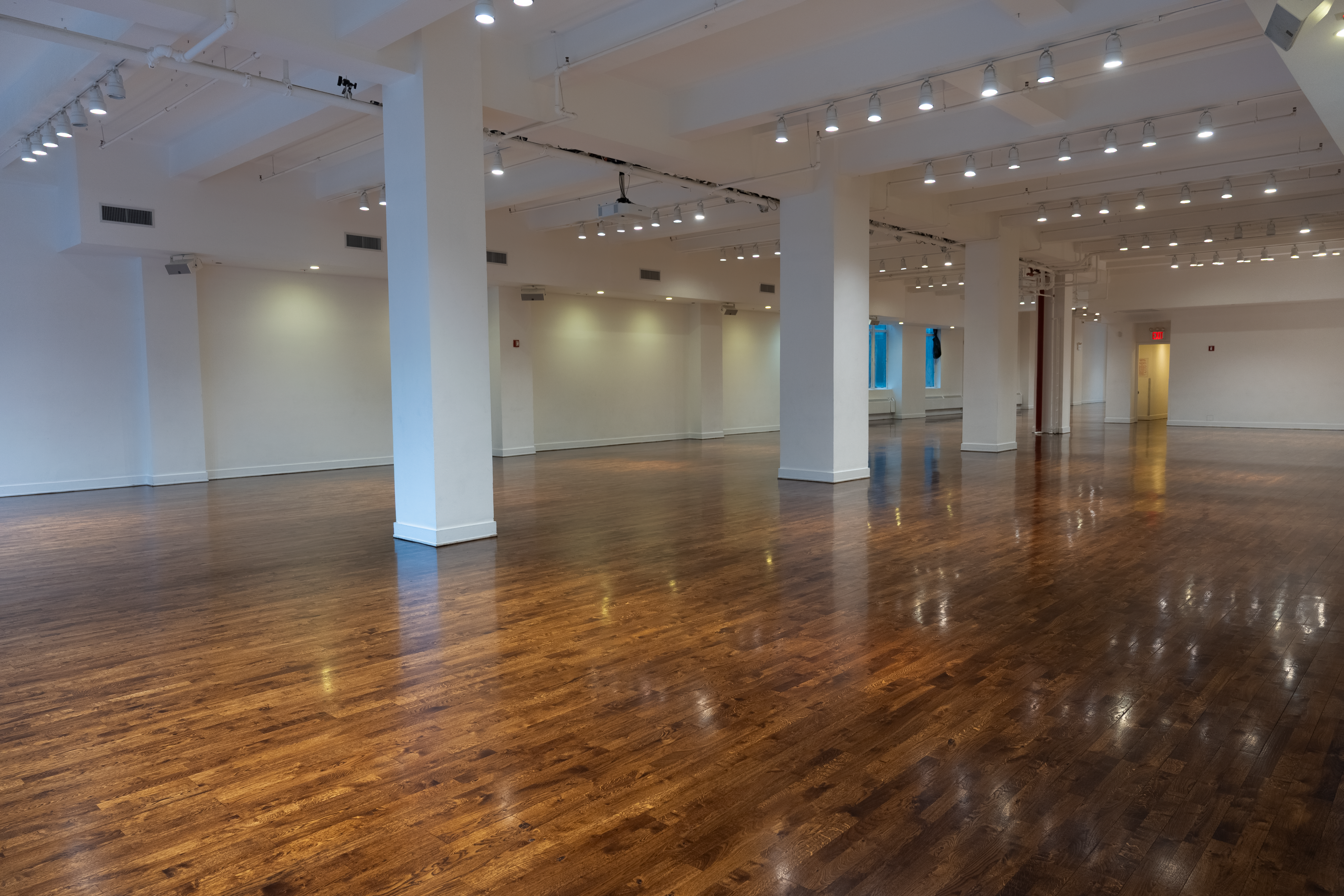 Wide view across the finished floor at Metropolitian Pavilion